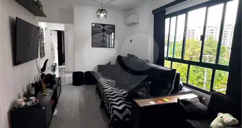 Apartamento com 2 quartos à venda no Embaré, Santos 