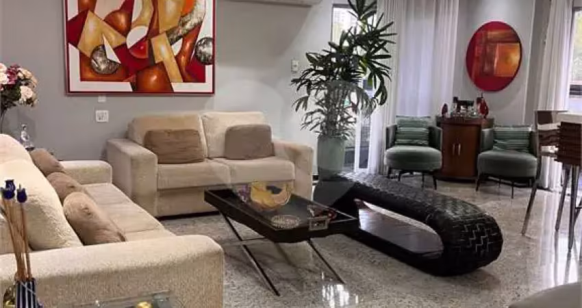 Apartamento com 4 quartos à venda no Embaré, Santos 