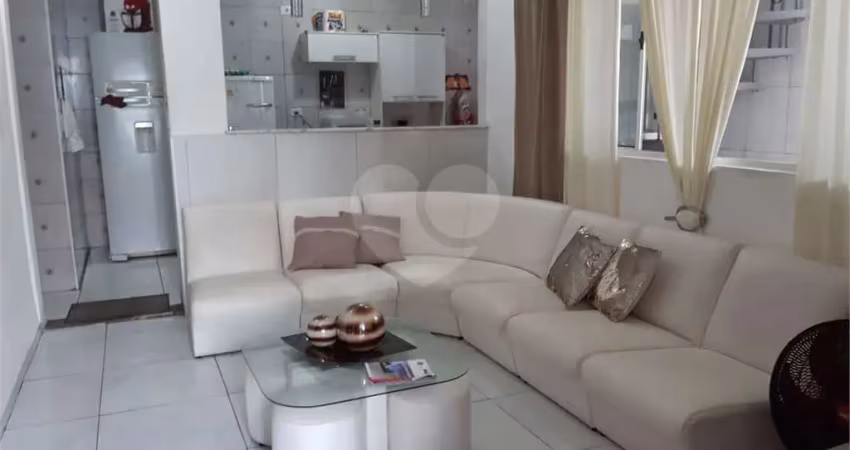 Casa com 2 quartos à venda no Marapé, Santos 