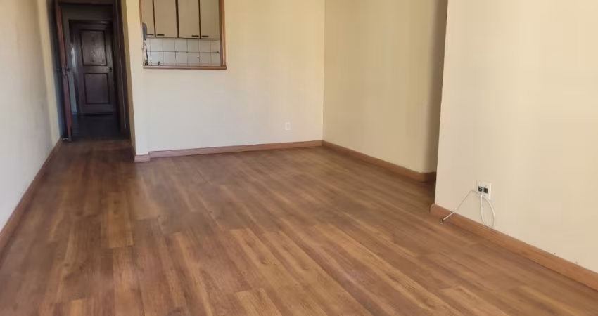 Apartamento na Vila Ema com 3 dormitórios, suíte e lazer completo.