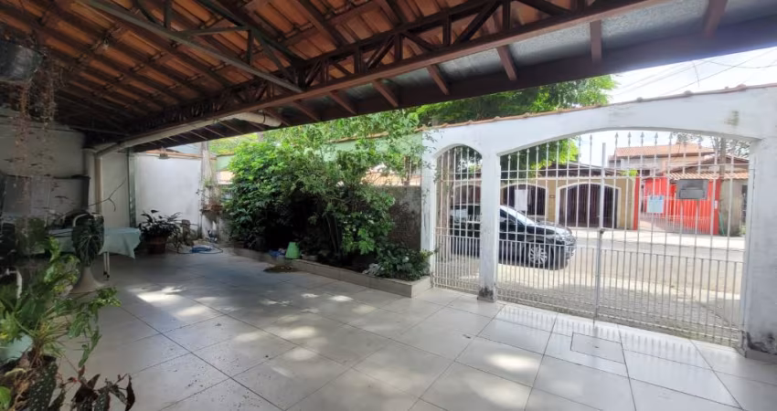 Oportunidade imperdível no Jardim Satélite. Casa com 3 dormitórios.