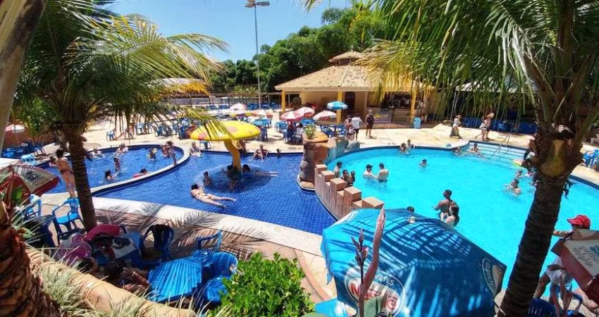 Apartamento tipo suíte para venda Golden Dolphin em Caldas Novas - GO