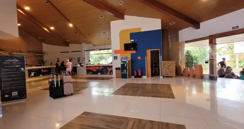 Apartamento com 01 quarto, luup hotel na esplanada do rio quente go