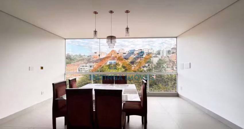 Casa triplex à venda no bairro Cidade Nova