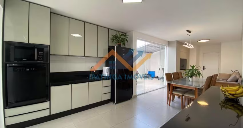 Apartamento com área privativa no Imbaubas