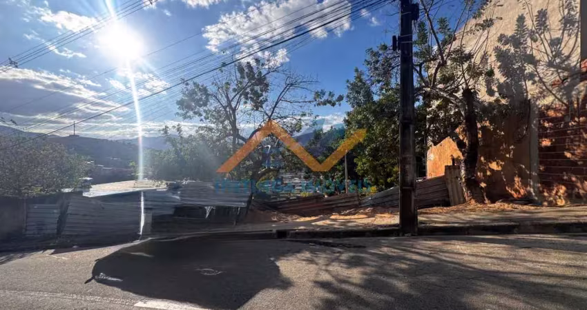 Terreno à venda na Rua Peônia, Esperança, Ipatinga
