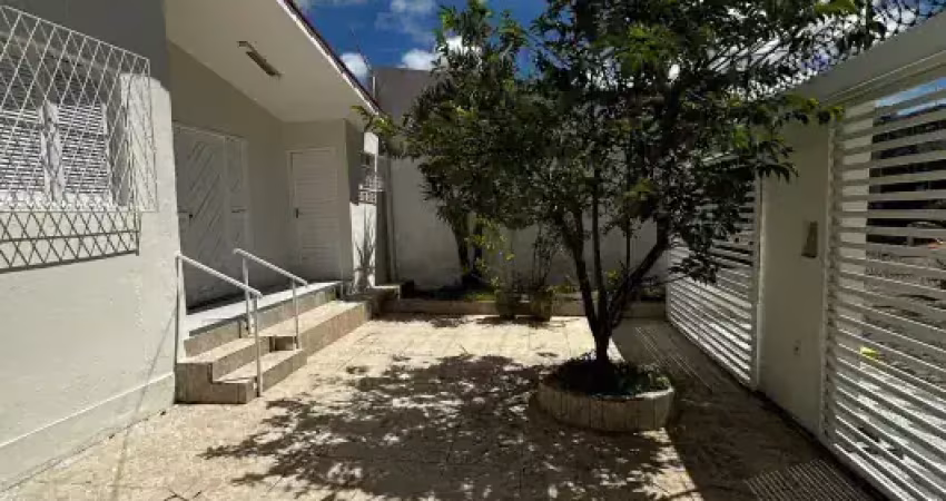 Excelente casa com 4 quartos sendo 2 suítes em nova parnamirim