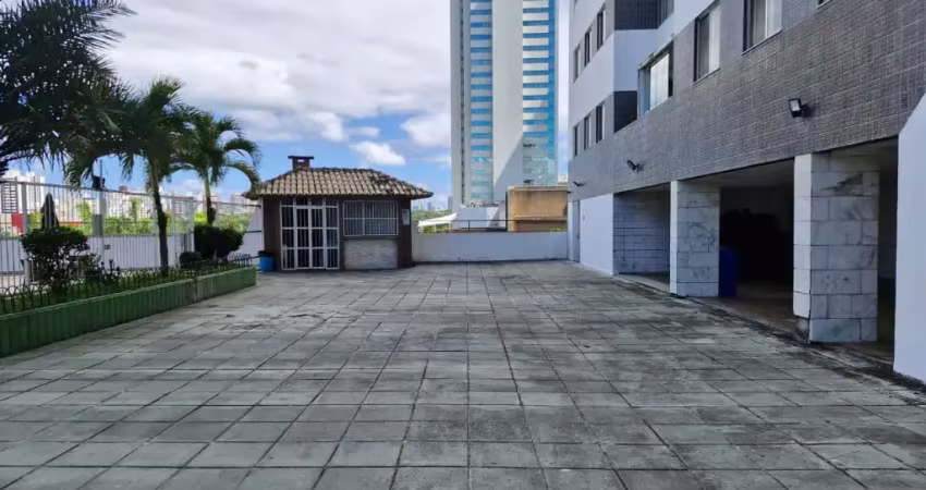 Excelente  3/4  no coração da paralela, perto de tudo !  pronto para morar !excelente preço!