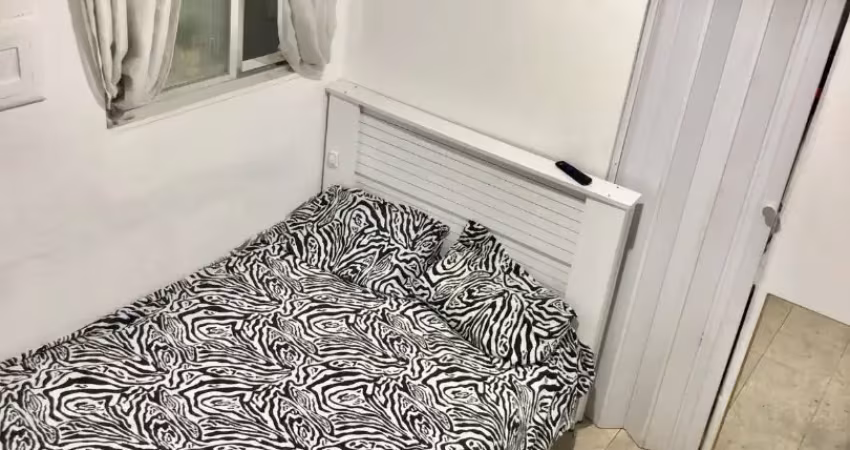 Casa de frente sol manha com 2 quartos e 1 banheiro à venda, por r$ 135.000