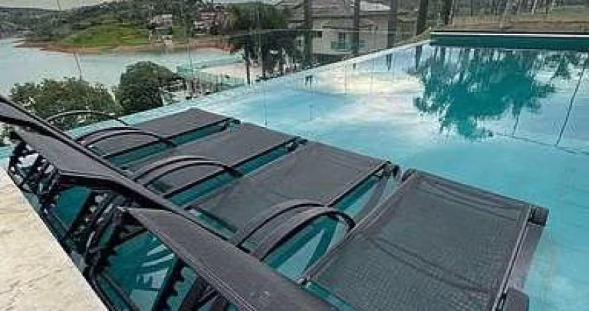 Casa Pé na Água à Venda em Igaratá – Vista para a Represa, Condomínio Fechado e Lazer Completo