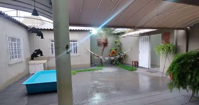Casa com 2 dormitórios à venda, 150 m² por R$ 400.000 - Parque das Américas - Uberaba/MG