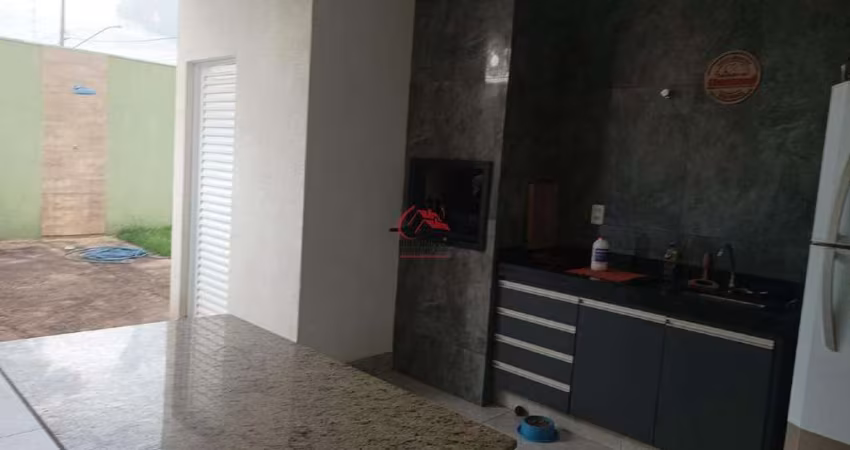 CASA À VENDA NO PARQUE DAS LARANJEIRAS