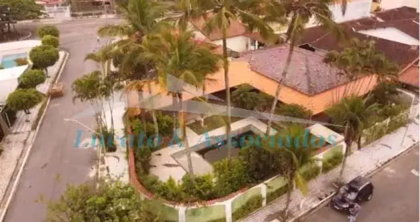Casa residencial com piscina para venda flórida, praia grande sp 7 dormitórios sendo 7 suítes, sala, cozinha, banheiro social, 7 vagas 272,00 m² const