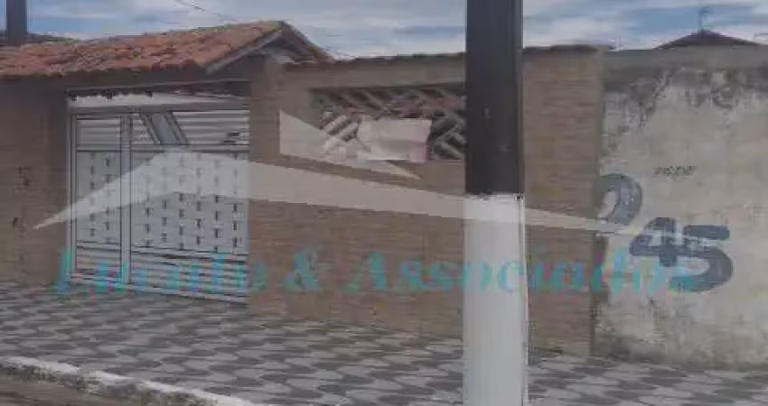Casa isolada de esquina no balneário maracanã mirim em praia grande sp