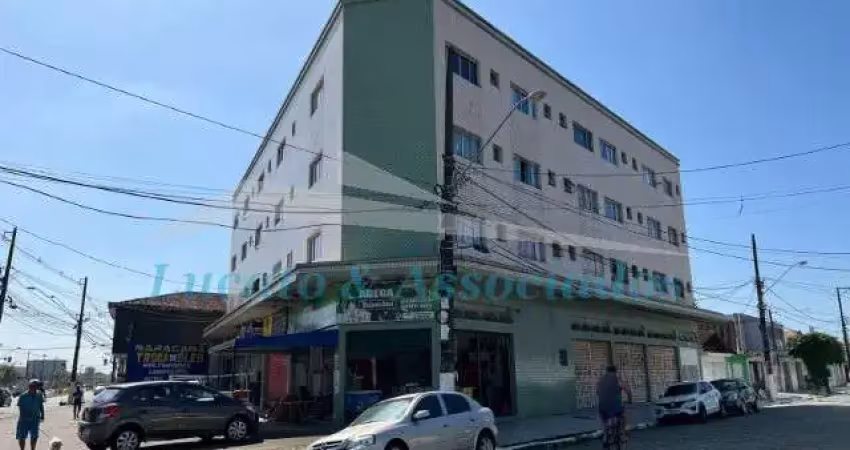 Kitnet para venda no maracanã mirim em praia grande sp 01 dormitório, sala, cozinha e banheiro, com garagem.