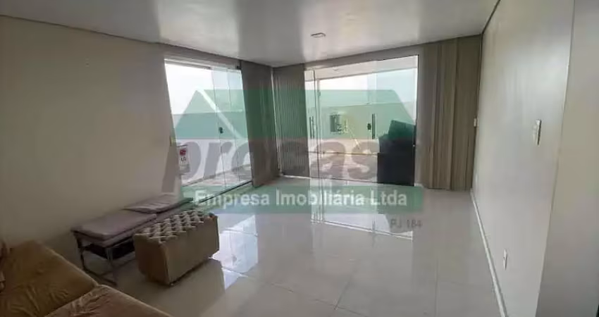 Apartamento com 3 quartos para alugar no Parque das Laranjeiras, Manaus 