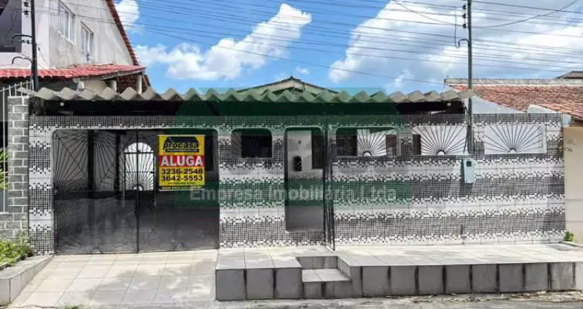 Casa em condomínio fechado com 3 quartos para alugar no Flores, Manaus 