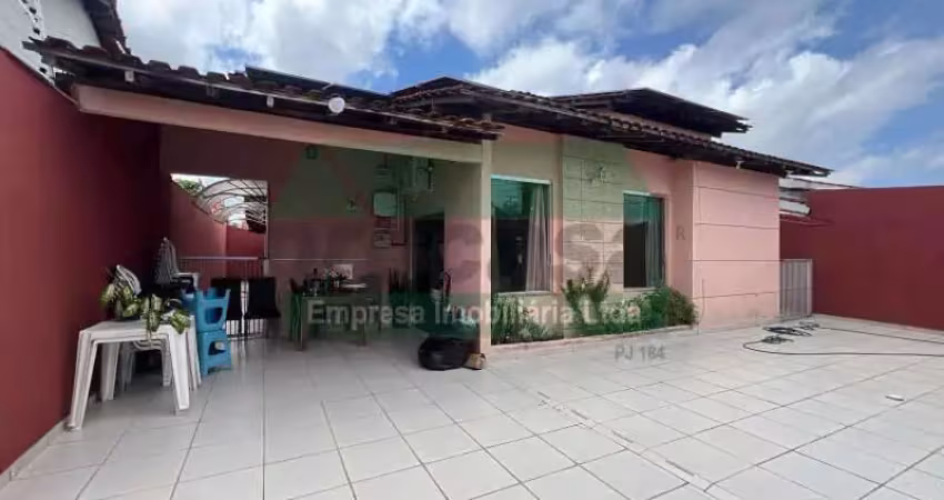 Casa com 3 quartos à venda no Planalto, Manaus 