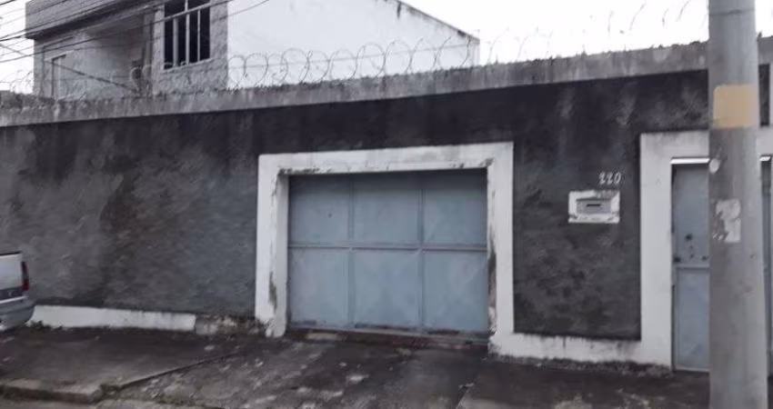 Casa 04 quartos amplo terreno em Piedade