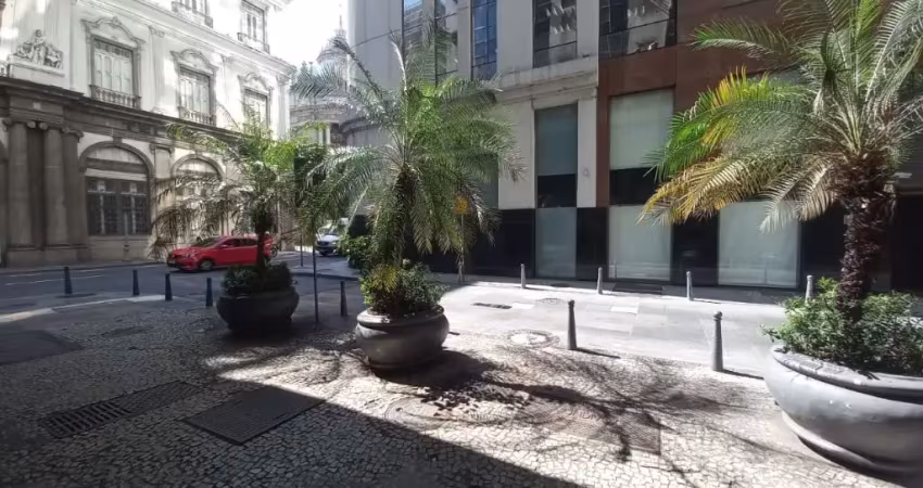 Sala comercial com 1 sala para alugar na Rua Buenos Aires, 1, Centro, Rio de Janeiro