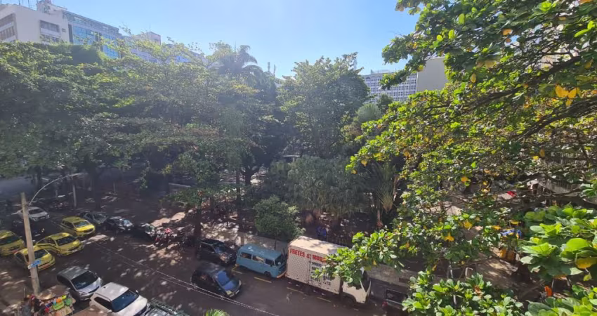 Excelente apartamento 03 quartos em Copacabana- RJ