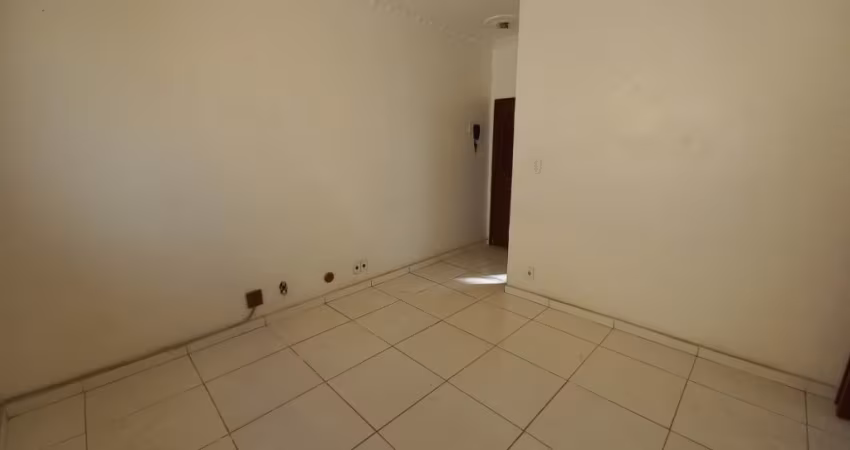 Apartamento 02 quartos em Cascadura