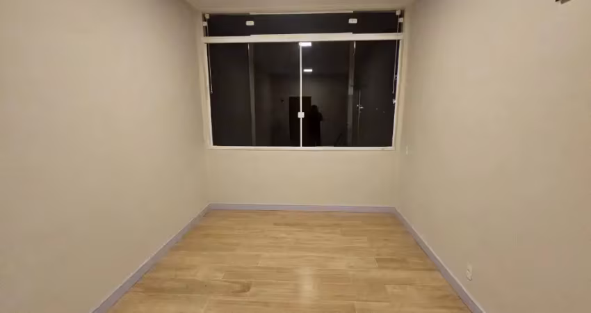 Excelente conjugado reformado em laranjeiras- rio de janeiro