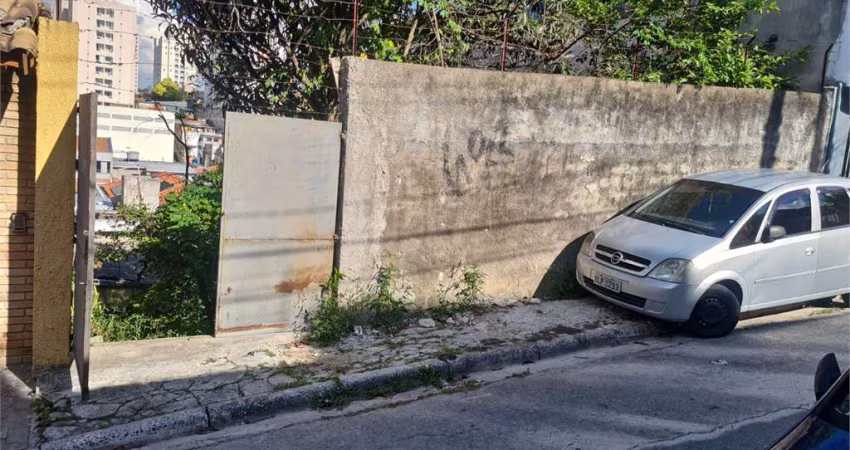 Terreno à venda em Vila Cachoeira - SP