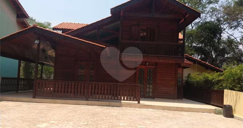 Sobrado com 3 quartos à venda em Santa Inês - SP
