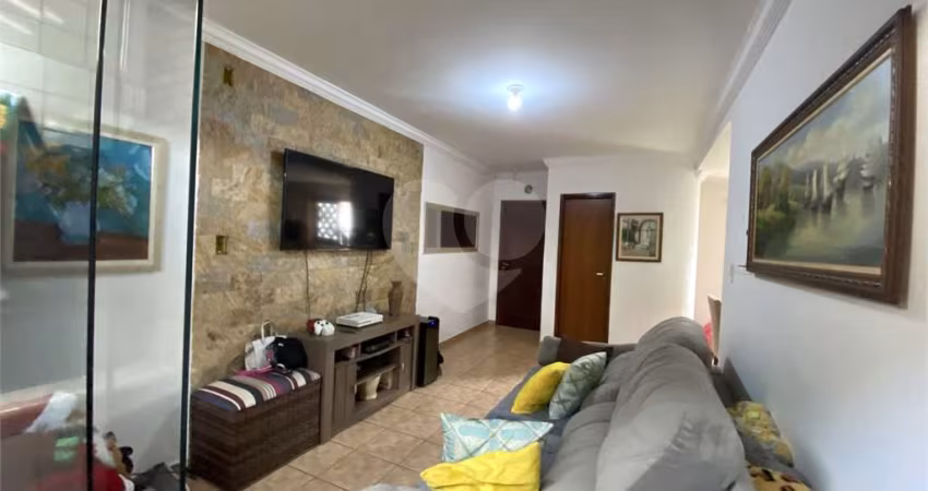 Sobrado com 3 quartos à venda ou para locação em Vila Santos - SP