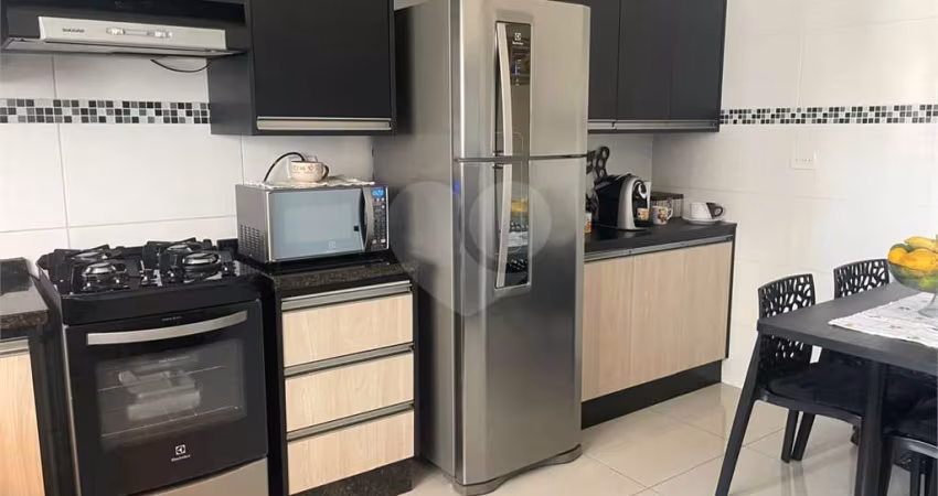 Sobrado com 3 quartos à venda em Itaquera - SP