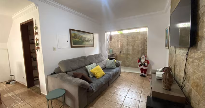 Sobrado com 3 quartos à venda ou para locação em Vila Santos - SP