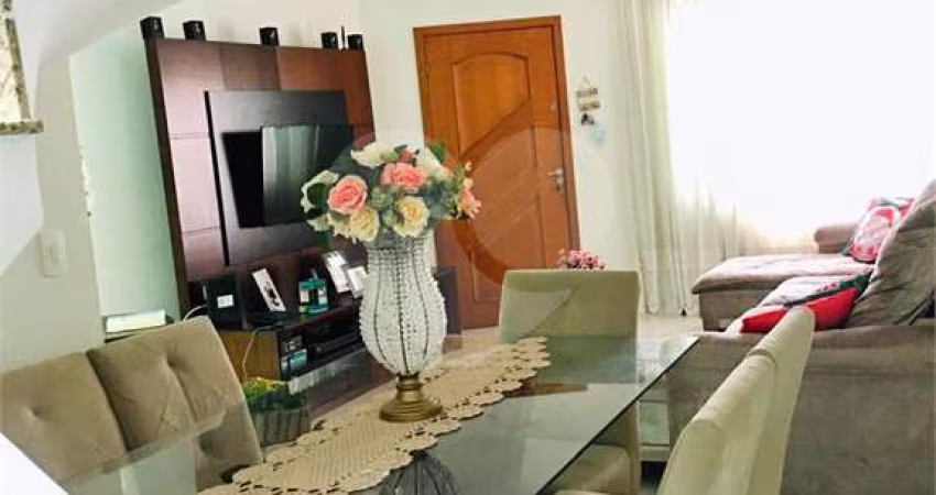 Sobrado com 3 quartos à venda em Vila Constança - SP