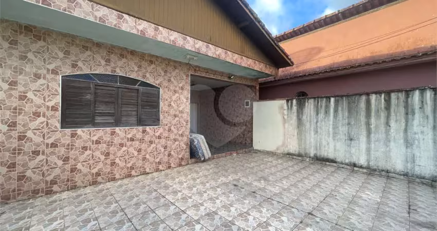 Casa com 3 quartos à venda em Balneário Garça Vermelha - SP