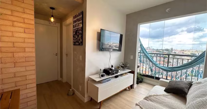 Apartamento com 2 quartos à venda na Avenida Pires do Rio, Itaquera, São Paulo