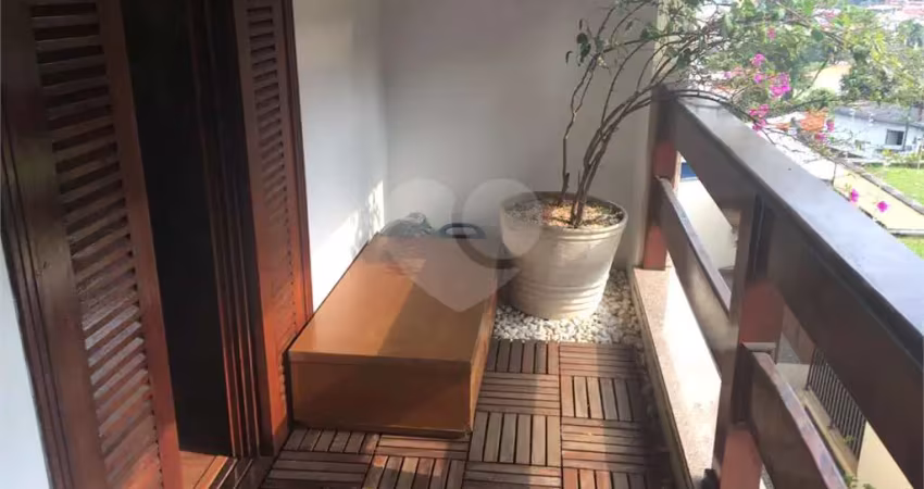 Casa com 3 quartos à venda na Avenida Senador José Ermírio de Moraes, Tremembé, São Paulo