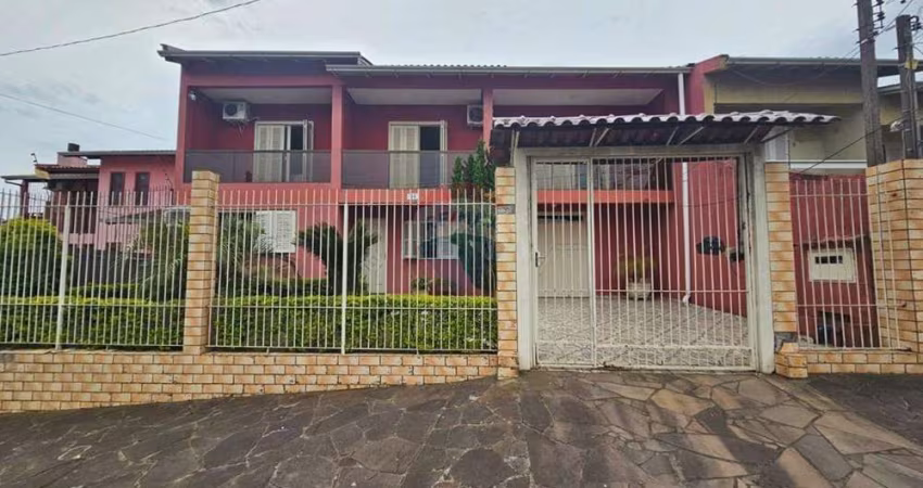 Casa com 2 quartos e apartamento com 2 quartos, bairro Paraíso, Sapucaia do Sul -RS - comporta duas famílias.