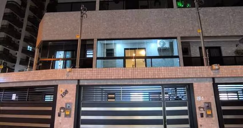 Casa à Venda em Praia Grande, 3 dormitórios, Guilhermina - R$1.250 mi