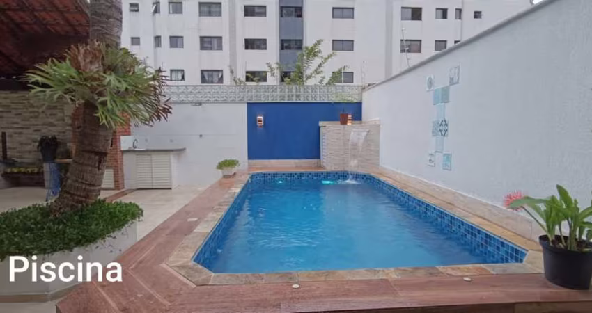 Casa à venda em Praia Grande – Aviação - R$1.100 mi