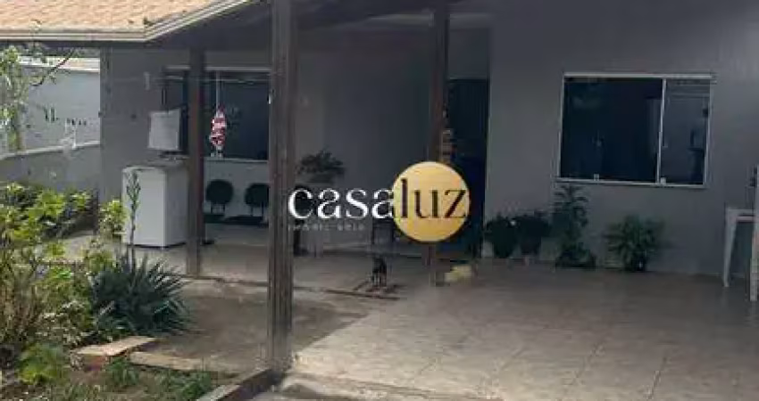Casa localizada no bairro Santa Rosa/ Sarzedo