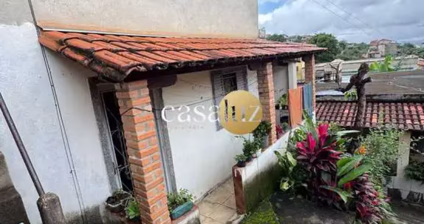 Casa com loja e 2 barracões localizada no bairro brasília/sarzedo