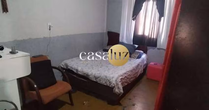 Casa localizada no bairro Petrovale/ Betim