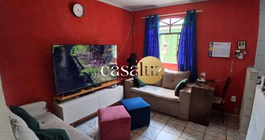 Casa de 2 pavimentos localizada no bairro Vila Pinho /Belo Horizonte