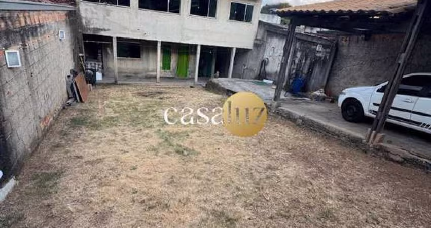 Casa de 2 pavimentos localizada no bairro Recanto da Lagoa /Ibirité