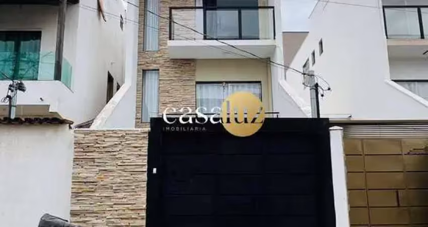 Casa duplex localizada no bairro Masterville/ Sarzedo