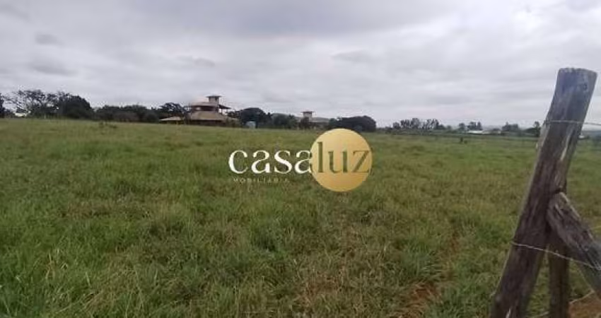 Chácara localizada no Condomínio Serra Azul /Mateus Leme
