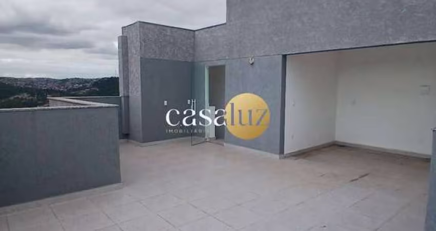 Cobertura localizada no bairro Lago Azul /Ibrité
