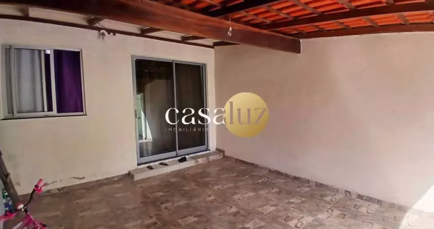 Casa geminada localizada no bairro eldorado /ibirité