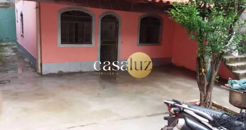 Casa de 2 pavimentos individuais localizada no bairro ouro negro/ ibirité