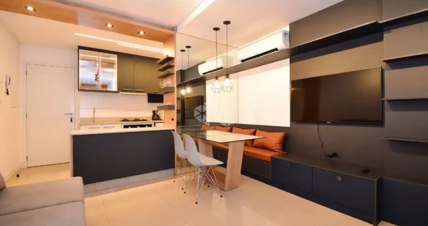Studio 32m² mobiliado com 1 vaga de garagem e lazer completo no centro de florianópolis/sc